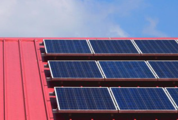 Photovoltaik- und Solaranlagen Reinigung Schönleber Gebäudereinigung